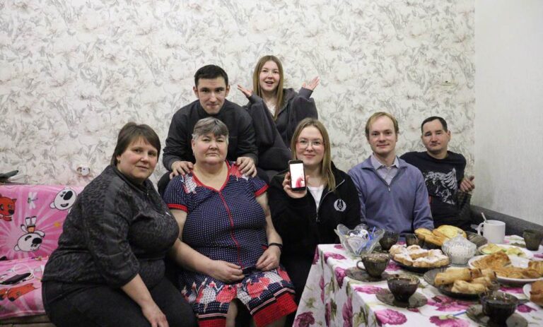 avis Racines Russes, feedback Russian Roots, отзывы Русские Корни, comentarios Raíces Rusas, recensioni Radici Russe